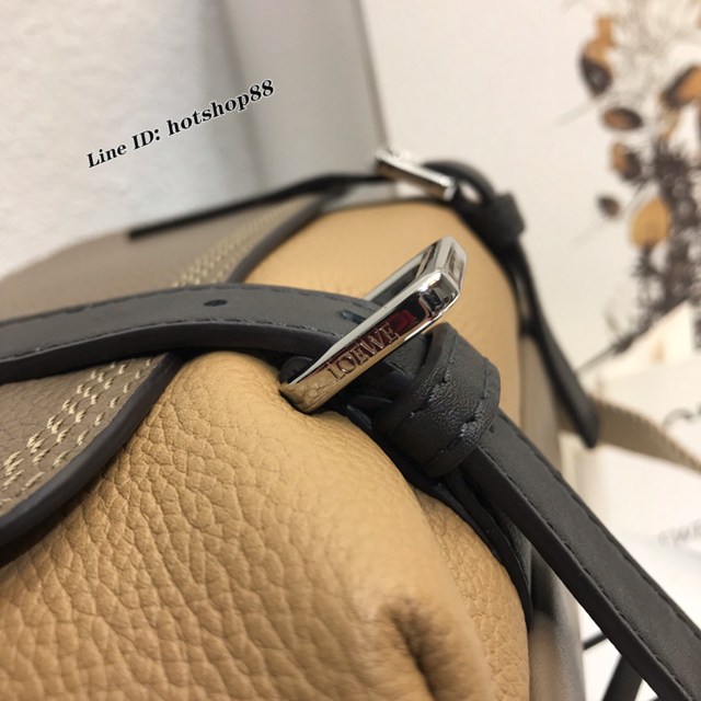 Loewe專櫃新款男包 羅意威military messenger XS小號郵差包 11358 lyw1000